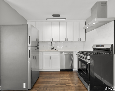 105 Richmond Hill Avenue - Photo Thumbnail 1