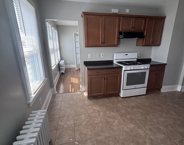 624 Bishop Avenue - Photo Thumbnail 9