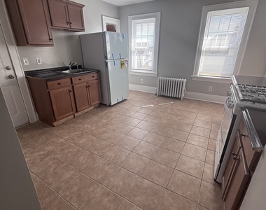624 Bishop Avenue - Photo Thumbnail 4