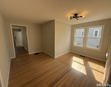 3 Edgewood Street - Photo Thumbnail 7