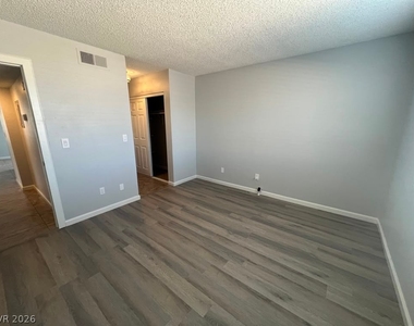 5662 E Lake Mead Boulevard - Photo Thumbnail 9