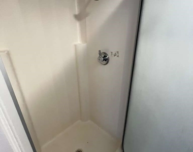 5662 E Lake Mead Boulevard - Photo Thumbnail 19