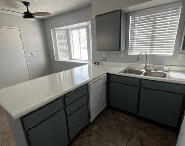 5662 E Lake Mead Boulevard - Photo Thumbnail 24
