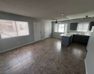 5662 E Lake Mead Boulevard - Photo Thumbnail 27