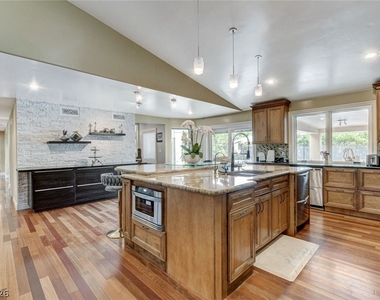 7001 Alamitos Circle - Photo Thumbnail 19