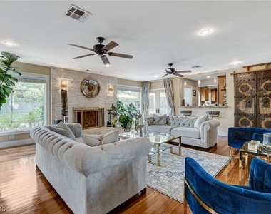 7001 Alamitos Circle - Photo Thumbnail 6