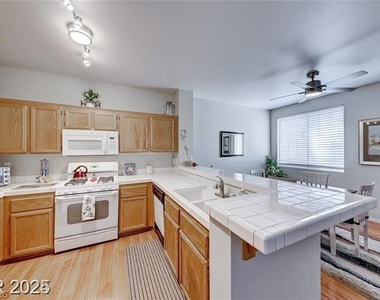 1830 N Buffalo Drive - Photo Thumbnail 8