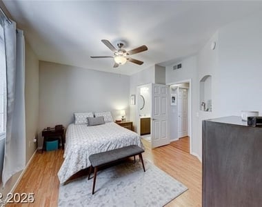 1830 N Buffalo Drive - Photo Thumbnail 12