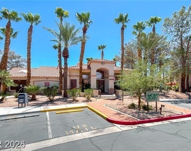 1830 N Buffalo Drive - Photo Thumbnail 17