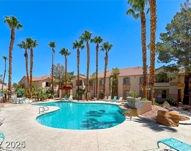 1830 N Buffalo Drive - Photo Thumbnail 21