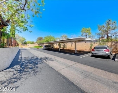 1830 N Buffalo Drive - Photo Thumbnail 16