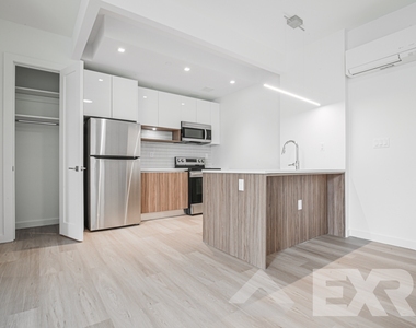 100 Lenox Road - Photo Thumbnail 1