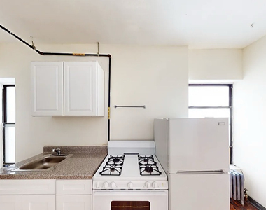 328 East 14th Street - Photo Thumbnail 3