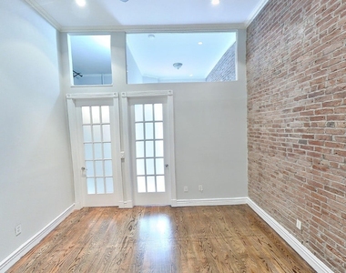 234 West 14th Street - Photo Thumbnail 3