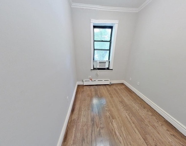 East 32nd Street - Photo Thumbnail 4