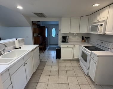601 Norris Street - Photo Thumbnail 10