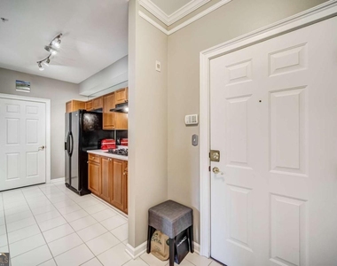 3275 Lenox Road Ne - Photo Thumbnail 3