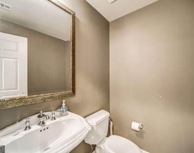 3275 Lenox Road Ne - Photo Thumbnail 9