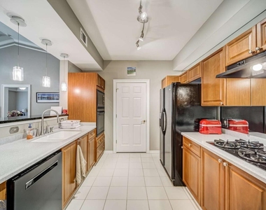 3275 Lenox Road Ne - Photo Thumbnail 5