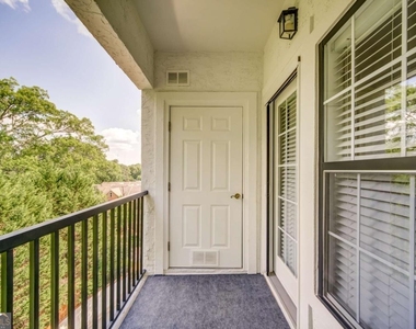 3275 Lenox Road Ne - Photo Thumbnail 30