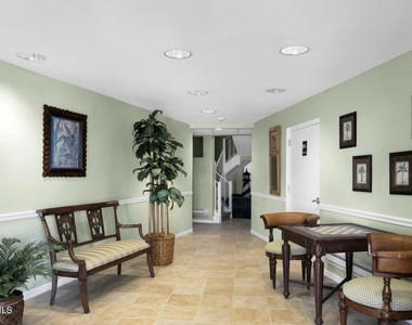 1810 Central Avenue - Photo Thumbnail 3