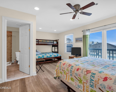 21 Blaine Avenue - Photo Thumbnail 22