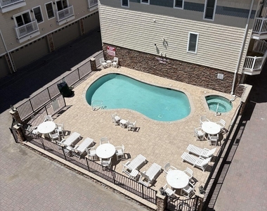 21 Blaine Avenue - Photo Thumbnail 36