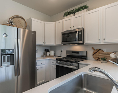 92 Arlotta Street - Photo Thumbnail 6