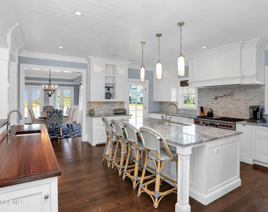101 Tuttle Avenue - Photo Thumbnail 10
