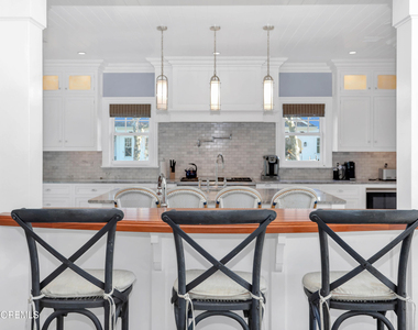101 Tuttle Avenue - Photo Thumbnail 11