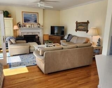 1877 Compass Court - Photo Thumbnail 5