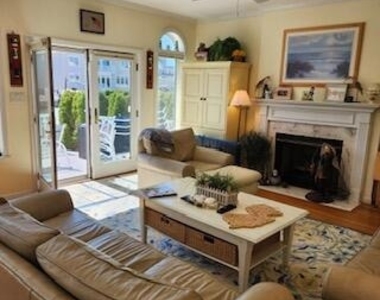 1877 Compass Court - Photo Thumbnail 4