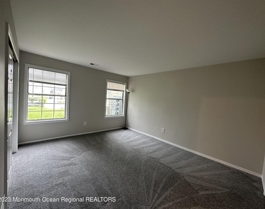 143 Tanglewood Place - Photo Thumbnail 11