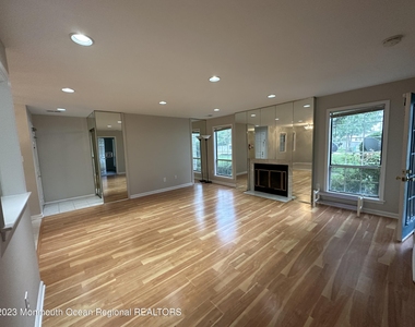 143 Tanglewood Place - Photo Thumbnail 4