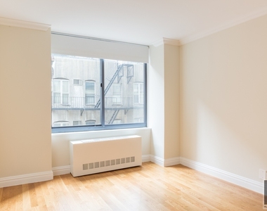 West 48 Street - Photo Thumbnail 1
