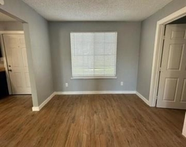615 W Coffin Street - Photo Thumbnail 6
