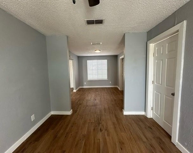 615 W Coffin Street - Photo Thumbnail 2