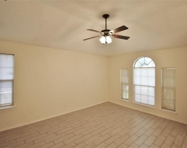 609 Blueberry Hill Lane - Photo Thumbnail 1