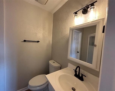 5929 Gayle Drive - Photo Thumbnail 23