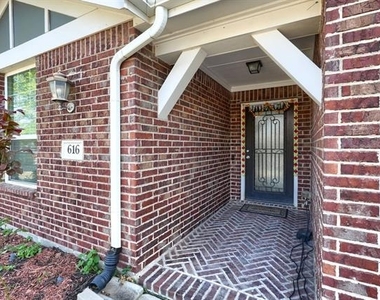 616 Smokebrush Street - Photo Thumbnail 2