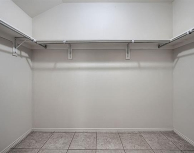 616 Smokebrush Street - Photo Thumbnail 31