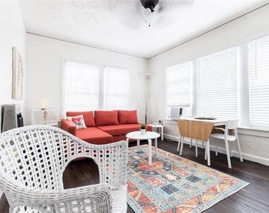 324 W Canty Street - Photo Thumbnail 1