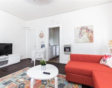 324 W Canty Street - Photo Thumbnail 2