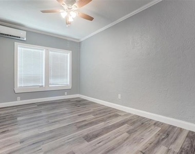 320 W Canty Street - Photo Thumbnail 9
