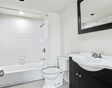 2200 Seville Court - Photo Thumbnail 19