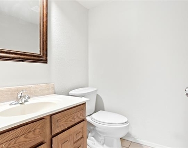 2200 Seville Court - Photo Thumbnail 6