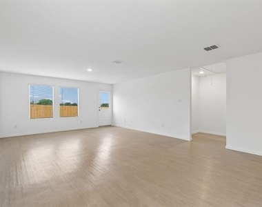 216 Asterwood Lane - Photo Thumbnail 20