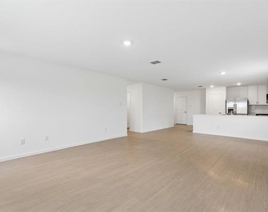 216 Asterwood Lane - Photo Thumbnail 22