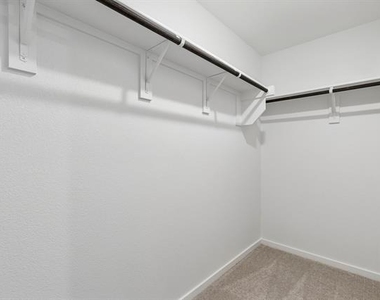 216 Asterwood Lane - Photo Thumbnail 13