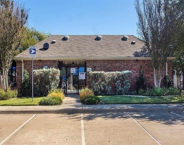 406 Leameadow Drive - Photo Thumbnail 22